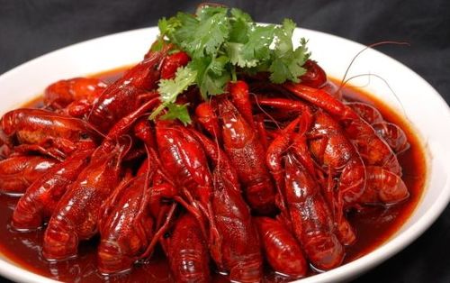 在家秘制小龍蝦，比飯店更鮮香過(guò)癮的終極攻略